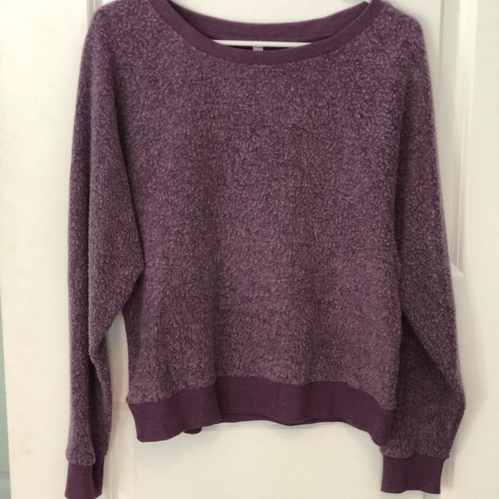 Super comfy maroon sweater